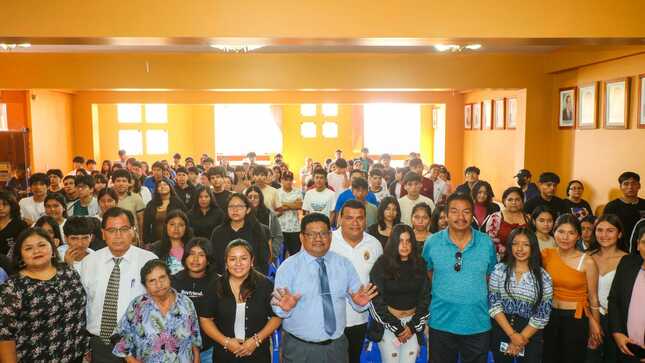 ALCALDE JUAN REAÑO APERTURA CLASES DE LA ACADEMIA PREUNIVERSITARIA MUNICIPAL "CEPRE HUAURA" CICLO 2024-I
