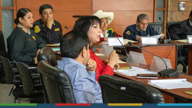 📌En reunión extraordinaria del COPROSEC los participantes acordaron incluir a las rondas campesinas y seguir trabajando articuladamente, teniendo como punto principal el cuidado de todos los turistas y cajamarquinos que disfrutarán las fechas principales del carnaval inolvidable 2024. Por eso se ha presentado un plan de acción referente al estacionamiento vehicular, zonas de evacuación y emergencia. 