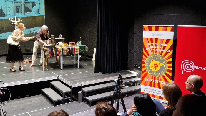 Embajada del Perú en Polonia presenta obra de teatro del nobel Mario Vargas Llosa