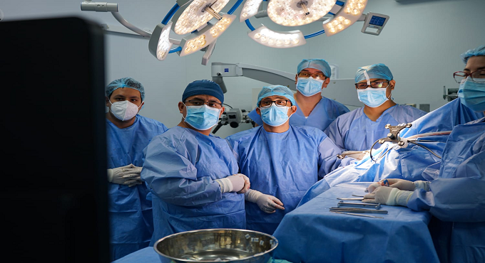 EsSalud: Hospital Sabogal recibe nuevo equipo Arco en C para operaciones de alta complejidad