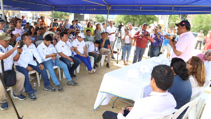 Gobernador Luis Neyra da inicio a trabajos en colegio emblemático Selmira de Varona por S/ 12 millones
