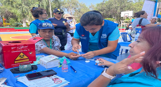 EsSalud La Libertad realizó gran campaña médica en beneficio de más de 500 personas