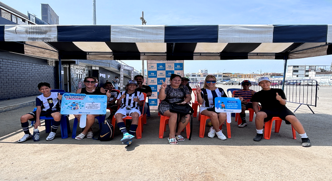 EsSalud vacunó a más de 300 niños, adolescentes y adultos en Estadio de Alianza Lima