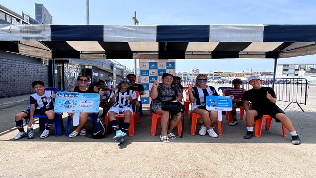 EsSalud vacunó a más de 300 niños, adolescentes y adultos en Estadio de Alianza Lima