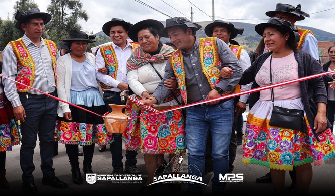 Inauguración: Pistas y veredas del Jr. Huracan en el C.P. La Punta