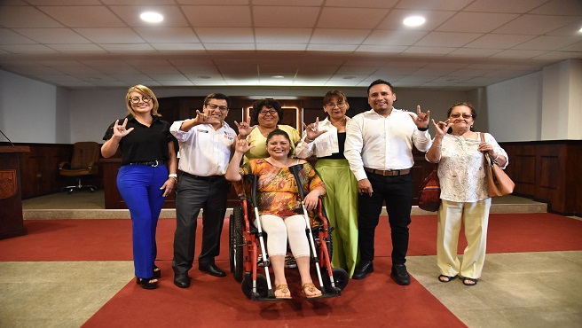 Minsa participó en entrega de sillas de ruedas a usuarios de la Omaped de Villa María del Triunfo
