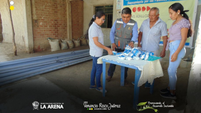 Entrega de materiales Río Viejo Sur