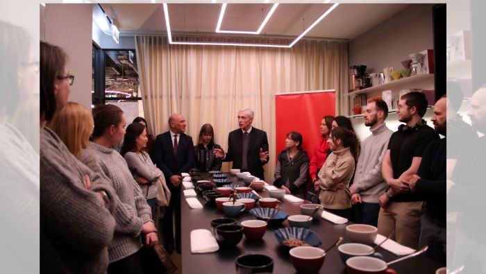 Embajada del Perú en Polonia promueve el café peruano con una cata en Varsovia