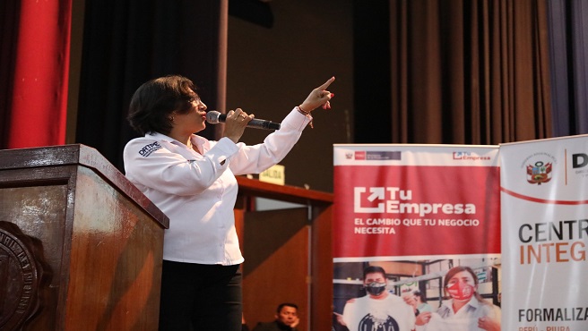 DRTPE Piura capacita en Formalización a los Alumnos de la UNP