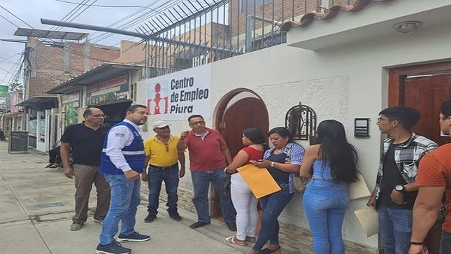 Hoy en el Centro de Empleo se realizo la Primera Convocatoria con la empresa Dollarcity