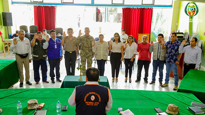 Juramentación de integrantes de la plataforma provincial de defensa civil en La Convención
