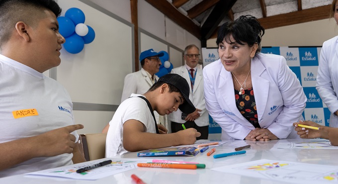 Presidenta de EsSalud inauguró talleres de verano para empoderamiento de niños, niñas y adolescentes