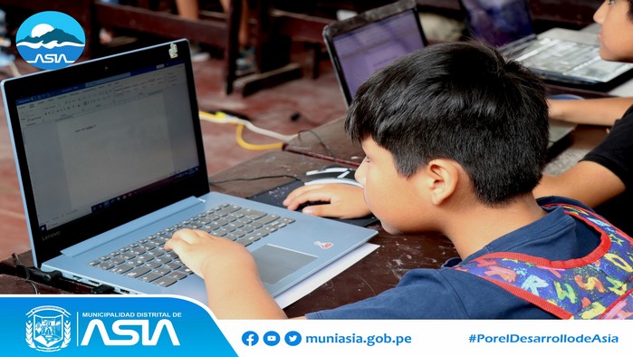 con éxito se realizo el taller de verano de computación