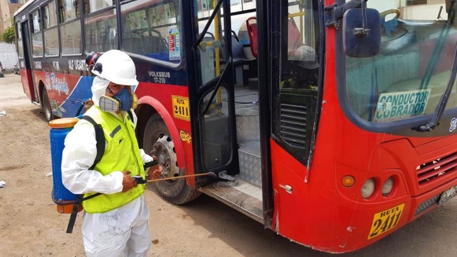 Desinfección en unidades de transporte público.
