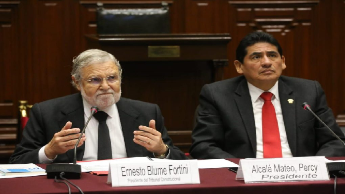 Presidente del TC Ernesto Blume sustentó presupuesto de 2019