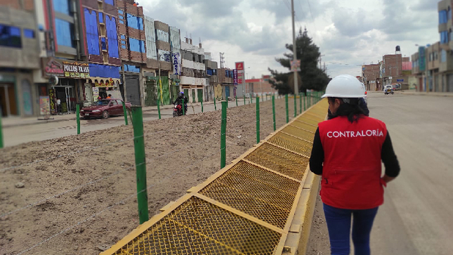 La Contraloría General identificó irregularidades en la ejecución de la Inversión de Optimización, Ampliación Marginal, Reposición y Rehabilitación (IOARR) de la Municipalidad Distrital de San Miguel, específicamente en la reparación del canal de drenaje, renovación de áreas verdes y adquisición de señalización en el drenaje pluvial de la avenida Huancané del distrito de San Miguel, provincia de San Román. 