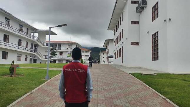 La Contraloría identificó irregularidades en la adquisición de productos que conformaron la canasta navideña que benefició al personal nombrado, contratado y locadores de servicio de la Universidad Nacional Toribio Rodríguez de Mendoza (UNTRM) que ocasionó pérdidas económicas a esta casa superior por S/ 562 977,00