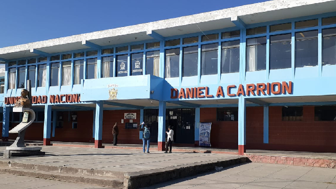La Contraloría General identificó presunta responsabilidad penal y administrativa en cinco funcionarios y/o servidores de la Universidad Nacional Daniel Alcides Carrión (UNDAC) por irregularidades cometidas en la adquisición de bienes para el inicio del año académico en el periodo 2022, cuyo presupuesto fue mayor a los S/168 mil.
