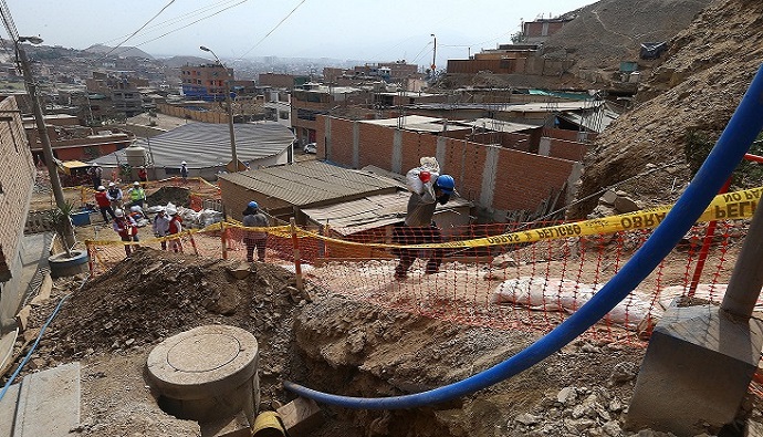 Ministerio de Vivienda ejecuta obra de agua y alcantarillado que beneficiará a más de 2300 vecinos de zonas altas de Puente Piedra
