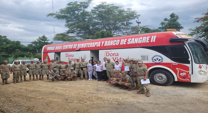 Personal militar de la sexta brigada de selva se sumó a la campaña de donación de sangre de EsSalud