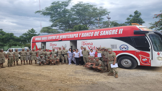 Personal militar de la sexta brigada de selva se sumó a la campaña de donación de sangre de EsSalud