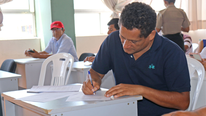 Alcalde gestiona incremento de policiales