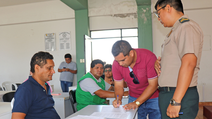 Alcalde gestiona incremento de policiales