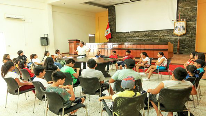 ¡Taller de Locución y Oratoria!