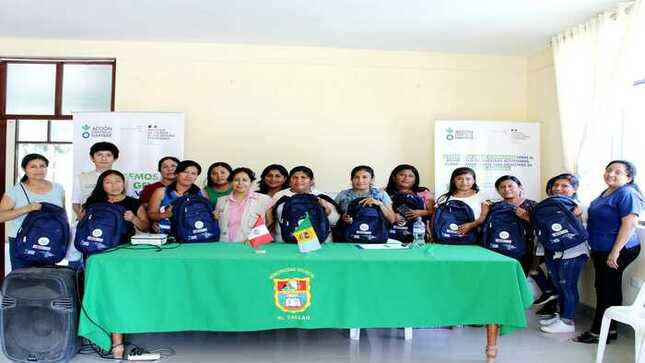 Capacitación a agentes comunitarias del distrito