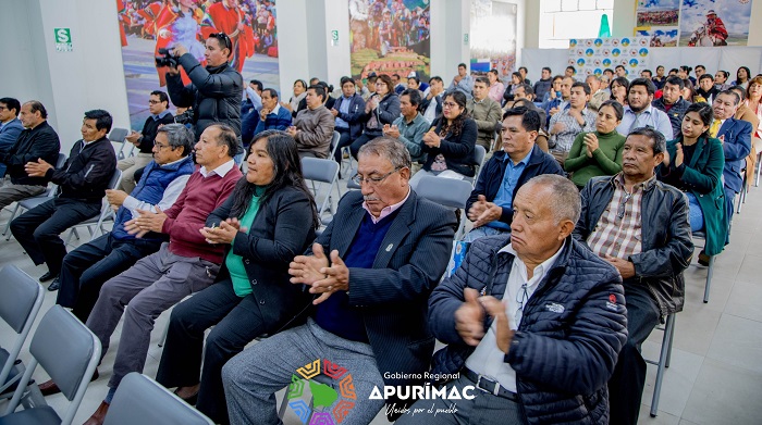 DATO:  El nuevo funcionario fue presentado de manera oficial esta mañana por el Gerente General del Gobierno Regional de Apurímac, Cesar Abarca Vera.