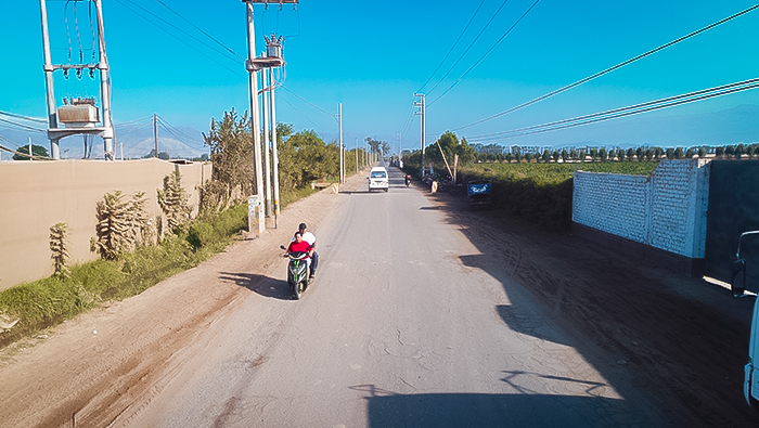 Rosa Vásquez inició mejoramiento de la carretera San Isidro - Quilmaná en Cañete