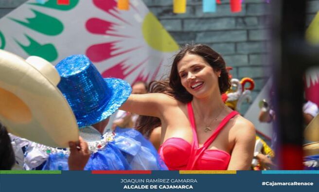 🎭El carnaval de Cajamarca llegó al programa “Arriba mi Gente” del canal 2 - Latina, para mostrar la alegría, la fiesta y la algarabía de la “Fiesta Más Alegre del Perú”
¡Te esperamos del 9 al 14 de febrero!