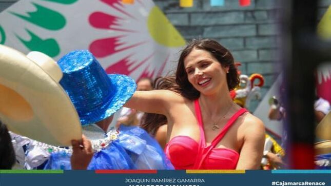 🎭El carnaval de Cajamarca llegó al programa “Arriba mi Gente” del canal 2 - Latina, para mostrar la alegría, la fiesta y la algarabía de la “Fiesta Más Alegre del Perú” 
¡Te esperamos del 9 al 14 de febrero! 