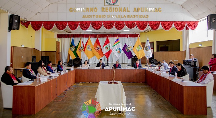onsejero Carlos Oscco Quispe juramentó como nuevo presidente del Consejo Regional de Apurímac 4