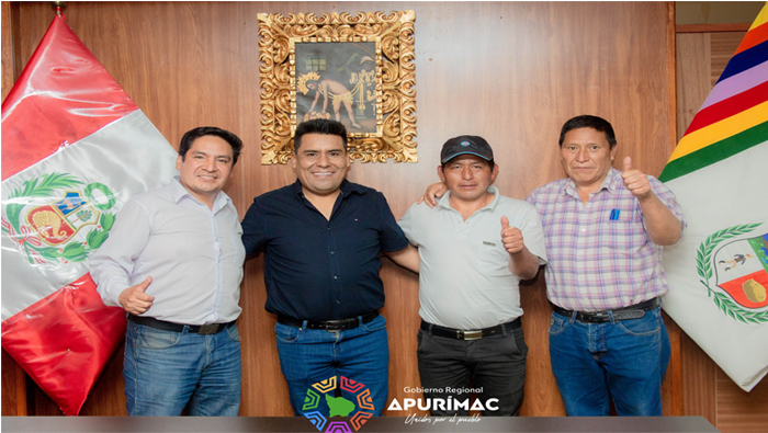 Gobernador regional Percy Godoy anuncia oficialmente la ejecución de pistas y veredas en Huaccana- Chincheros