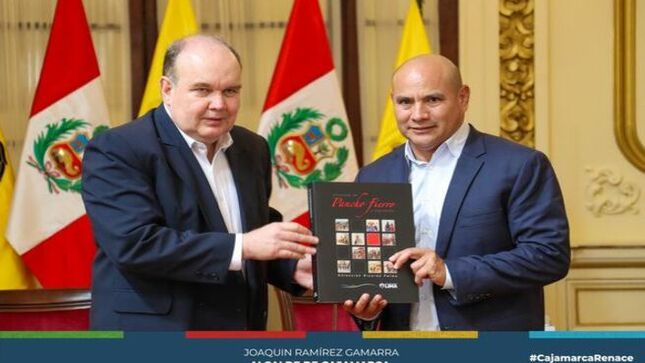 📌El alcalde provincial de Cajamarca, Joaquin Ramírez Gamarra, firmó un convenio de cooperación interinstitucional con la Municipalidad de Lima en el marco de un trabajo articulado para potenciar áreas claves como educación, desarrollo económico y salud para el beneficio y fortalecimiento de ambas ciudades. 
✅El objetivo de este convenio es establecer las bases de cooperación por 10 años y así incentivar y fortalecer las prestaciones de servicios integrales de salud, afines, complementarios y otros, en la provincia de Cajamarca. 