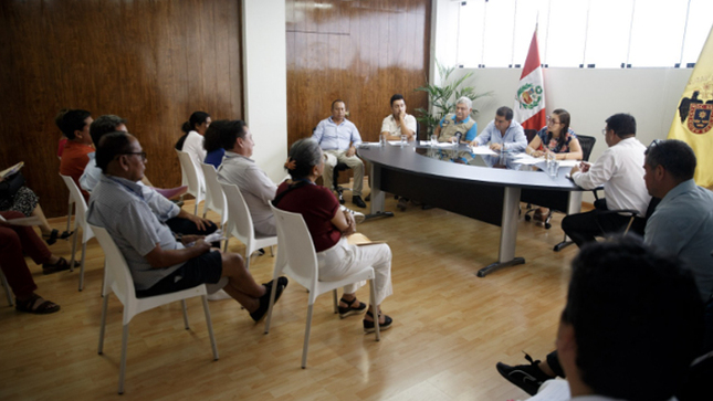 Vecinos de Surquillo participan en segunda audiencia vecinal.