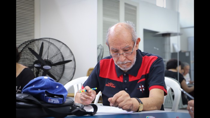 Vecinos de San Isidro participan en talleres de inglés e italiano