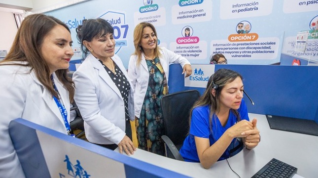 EsSalud lanza anexo 7 para que adultos mayores y personas con discapacidad se informen sobre sus beneficios desde sus casas