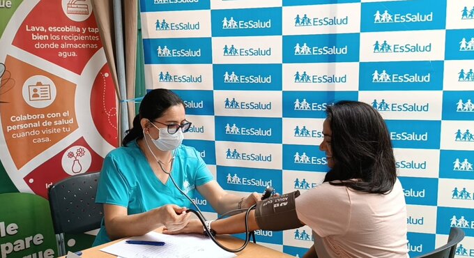 Trabajadores y sus familiares fueron atendidos en su centro de labores.