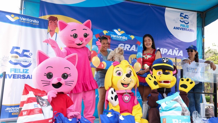 🟡 ¡Celebramos el 55° aniversario de Ventanilla con cuidado y cariño para nuestras mascotas! 🐾 🎉 Gracias al compromiso del alcalde 𝐉𝐡𝐨𝐯𝐢𝐧𝐬𝐨𝐧 𝐕𝐚𝐬𝐪𝐮𝐞𝐳, hemos llevado a cabo una campaña veterinaria con una gama de servicios para consentir a las mascotas de nuestros vecinos. 🐶🐱 ¡Juntos construimos una comunidad más fuerte y saludable, con amor por cada miembro, incluso los peludos del hogar! 🐾