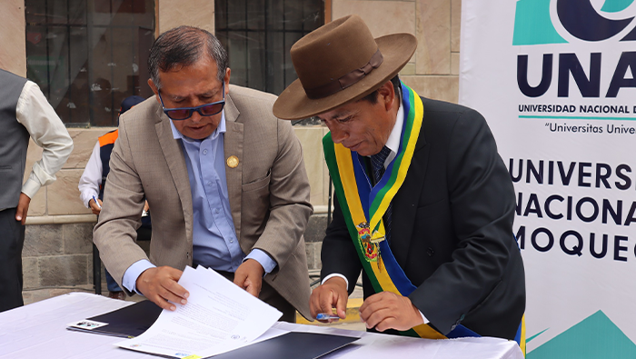 UNAM establece alianzas estratégicas con autoridades de distritos de San Cristóbal Calacoa y Cuchumbaya