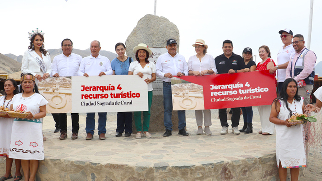 Gobernadora Rosa Vásquez recibe oficialmente la Jerarquía 4 para la Ciudad Sagrada de Caral