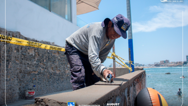  Continúan las Mejoras en el Muro de Contención de la Playa Norte 