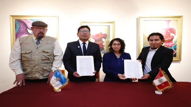 Puno: Ministra de Cultura entrega resolución de Declaratoria de Patrimonio Cultural a la danza de la Llamerada puneña