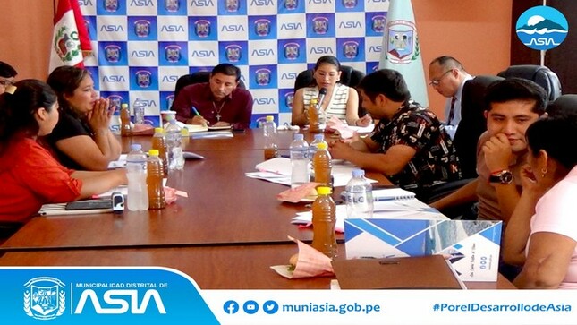 En una Sesión Concejo Municipal liderado por el alcalde Isaias Alcántara Malásquez, los regidores de la Municipalidad Distrital de Asia, conformaron el cuadro de comisiones ordinarias para el año fiscal 2024 en el siguiente orden:
 Comisión de Administración, Contabilidad y Finanzas: 
 Presidente: Cristhian Yahir Hernández Centeno 
 Secretario: Catherine Sthefany Francia Rivera
 Miembro: Alejandra Lucila Sánchez Prada 
 Comisión de Promoción y Desarrollo Económico Local, Turismo y Seguridad Ciudadana:
 Presidente: Catherine Sthefany Francia Rivera  
 Secretario: María Irene Arias Avalos 
 Miembro: Hitler Quiroz Bocanegra
 Comisión de Obras Públicas, Transporte, Viabilidad y Transporte Público:
 Presidente: Hitler Quiroz Bocanegra 
 Secretario: Cristhian Yahir Hernández Centeno
 Miembro: María Irene Arias Avalos 
 Comisión de Educación, Cultura, Juventud, Deporte y Ornato:
 Presidente: María Irene Arias Avalos 
 Secretario: Alejandra Lucila Sánchez Prada
 Miembro: Catherine Sthefany Francia Rivera 
 Comisión de Desarrollo Social y Gestión Ambiental: 
 Presidente: Alejandra Lucila Sánchez Prada
 Secretario: Hitler Quiroz Bocanegra
 Miembro: Cristhian Yahir Hernández Centeno
#MunicipalidadDistritalDeAsia 
#PorelDesarrollodeAsia
#IsaiasAlcantaraAlcaldedeAsia