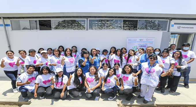 Titular de EsSalud lanza programa para brindar atención prioritaria a pacientes oncológicos en Tacna