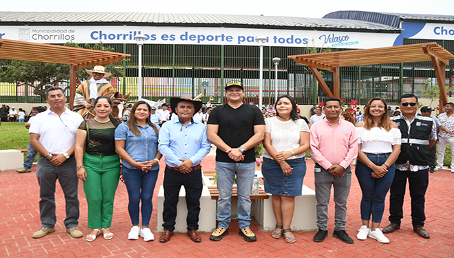 Actividad contó con la presencia del alcalde Fernando Velasco y regidores