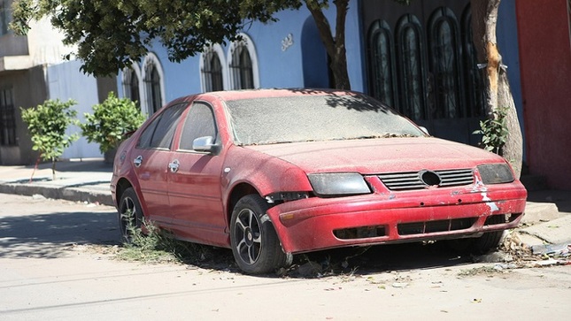 Auto abandonado