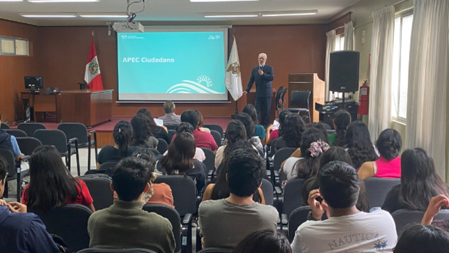 La Libertad se prepara para APEC 2024 con charlas de sensibilización en la Universidad Nacional de Trujillo